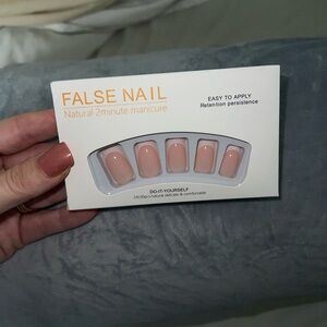 Fake nails
